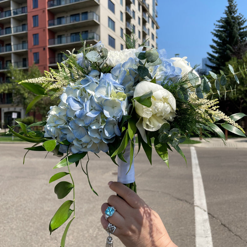 Elegant Wedding Bouquet