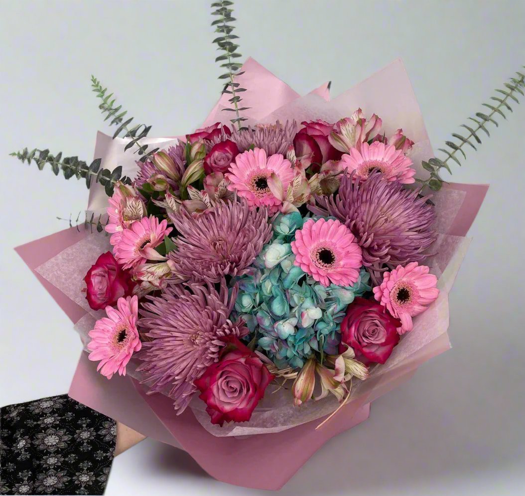 Hydrangea and Gerbera Elegance