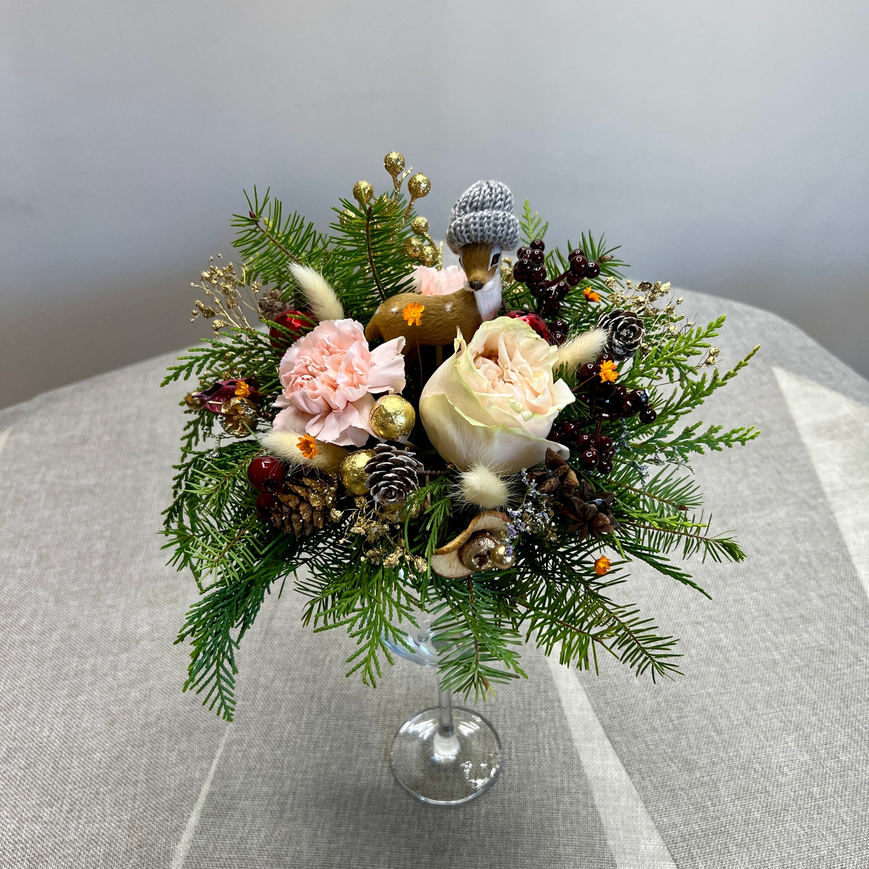 Christmas Arrangement - elegant details